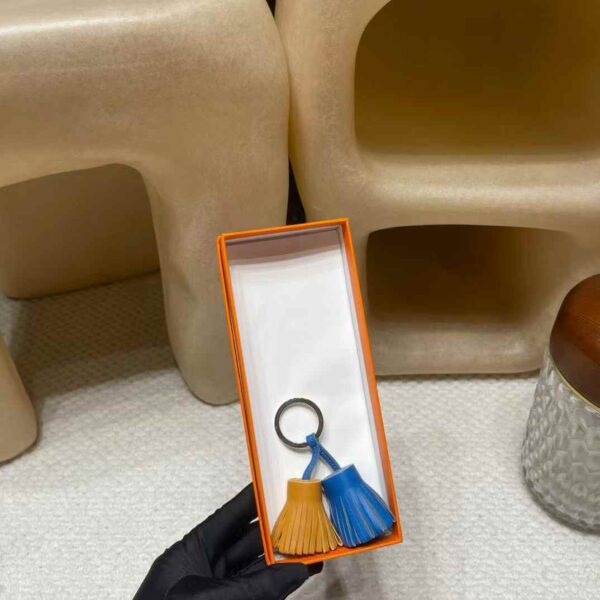 Contact customer service before placing an order for color