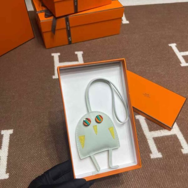 HERMES Hanging jewelry(Contact customer service to confirm the color before placing an order)