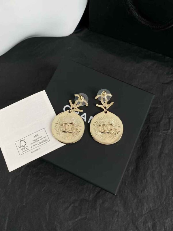 CHANEL Earrings