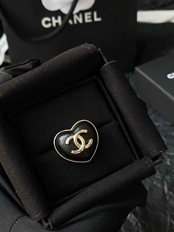 CHANEL Brooch