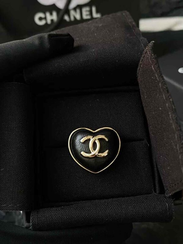 CHANEL Brooch