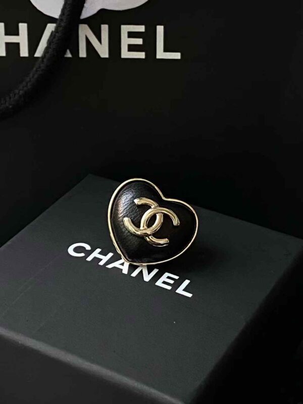 CHANEL Brooch