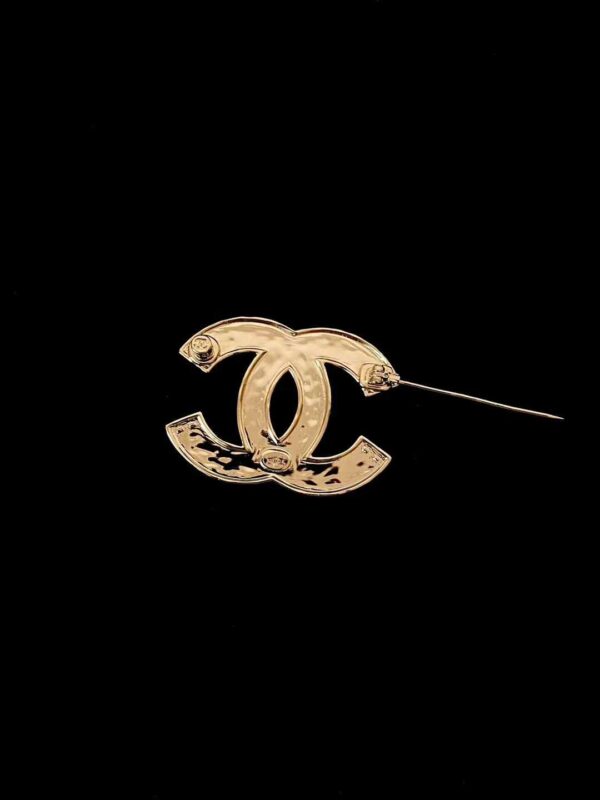 CHANEL Brooch