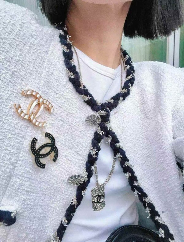 CHANEL Brooch