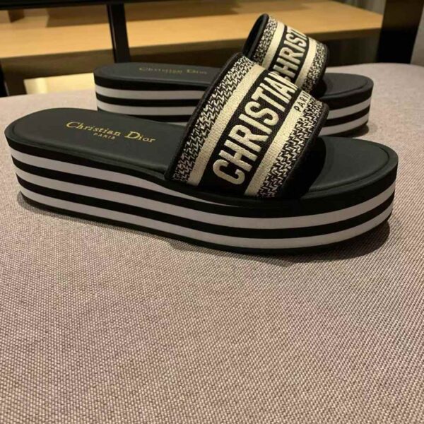 DIOR Platform sandals