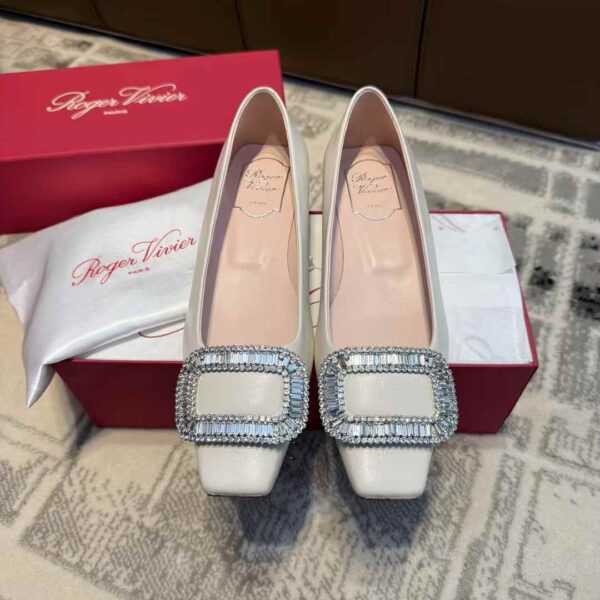 ROGER VIVIER Classic high heels