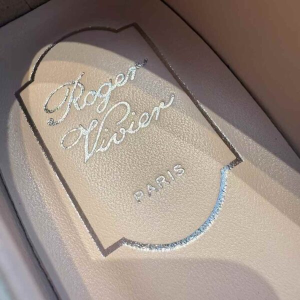 ROGER VIVIER Classic high heels