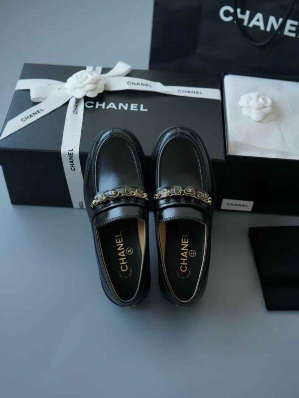 CHANEL Flat-soled casual shoes