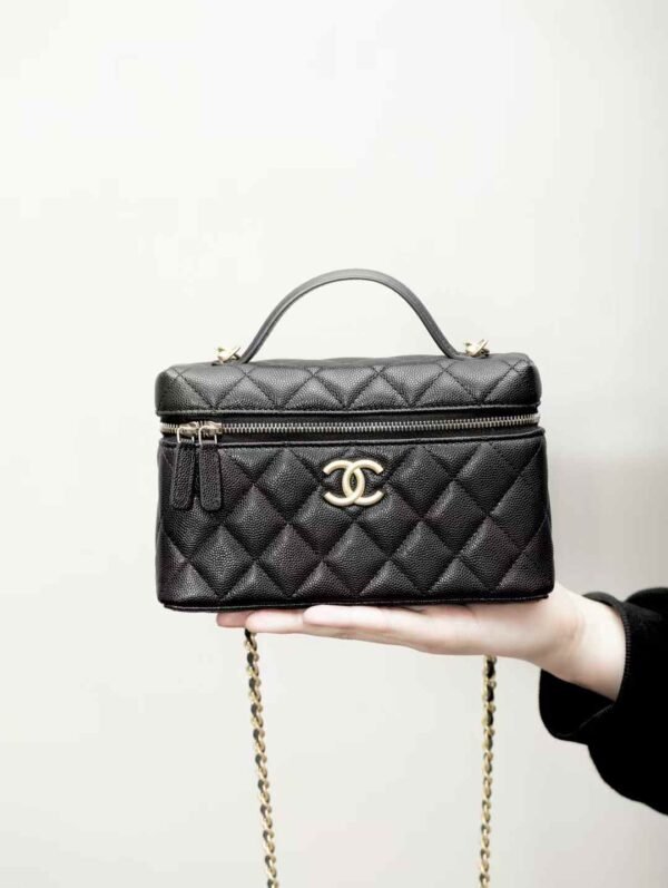 CHANEL Chain clutch