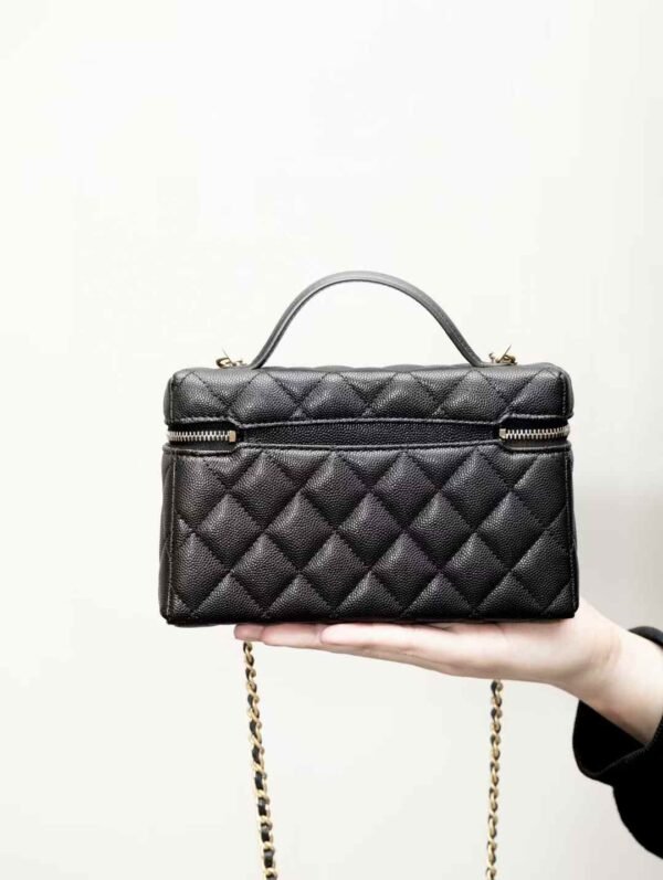 CHANEL Chain clutch