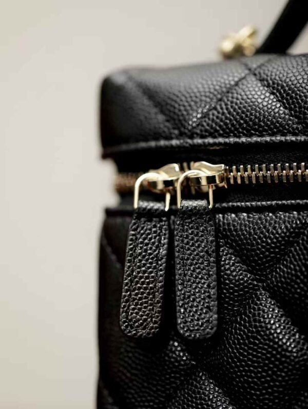 CHANEL Chain clutch