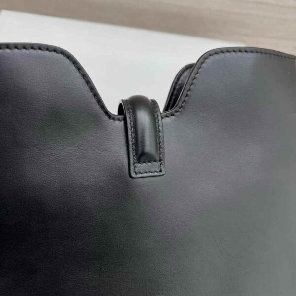 CELINE SMALL CAMILLE 16 SOFT BAG IN SMOOTH CALFSKIN
