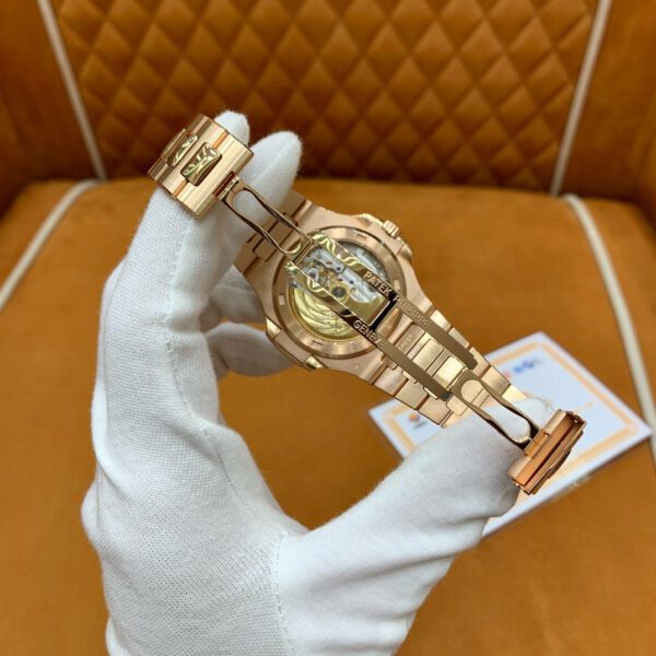 PATEK PHILIPPE 5711/1R-001