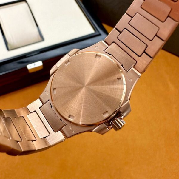 PATEK PHILIPPE  7010/1R-012