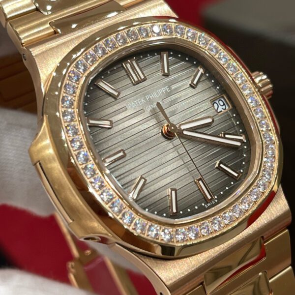 PATEK PHILIPPE 5711/1A-001