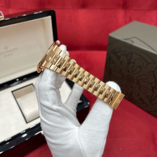 PATEK PHILIPPE 5711/1A-001