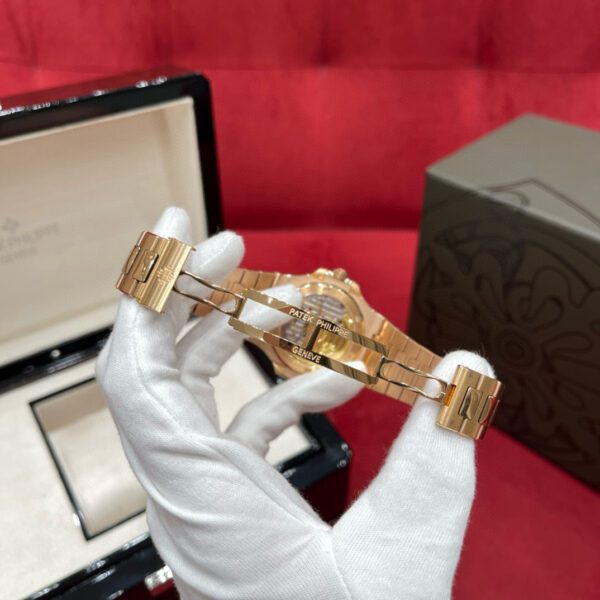 PATEK PHILIPPE 5711/1A-001