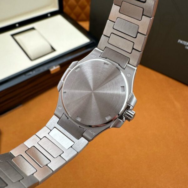 PATEK PHILIPPE 7010/1G011