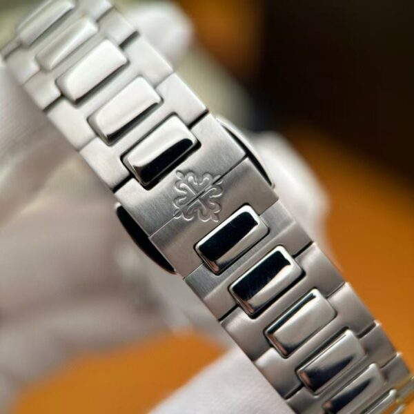 PATEK PHILIPPE 7010/1G011