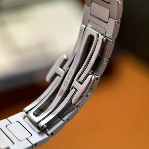 PATEK PHILIPPE 7010/1G011