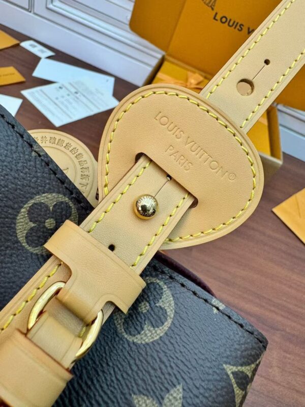 LOUIS VUITTON All In BB Bag