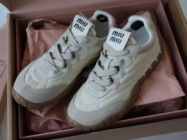 MIUMIU Sneakers