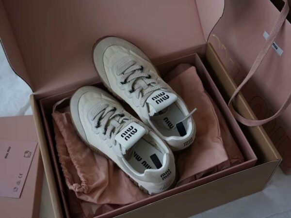 MIUMIU Sneakers