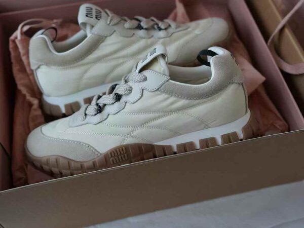 MIUMIU Sneakers