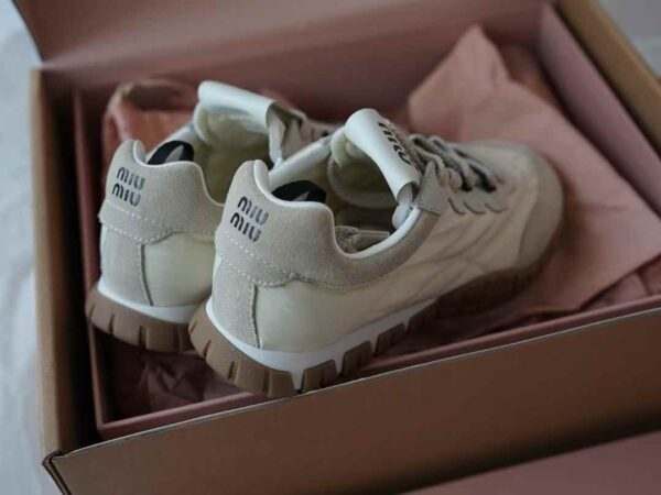 MIUMIU Sneakers