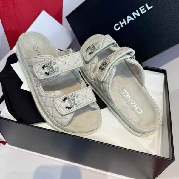 Chanel oil wax slippers