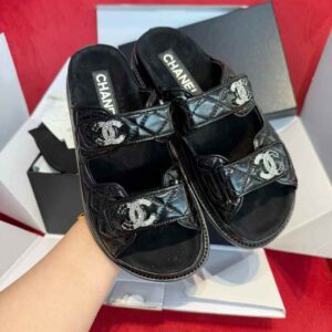 Chanel oil wax slippers