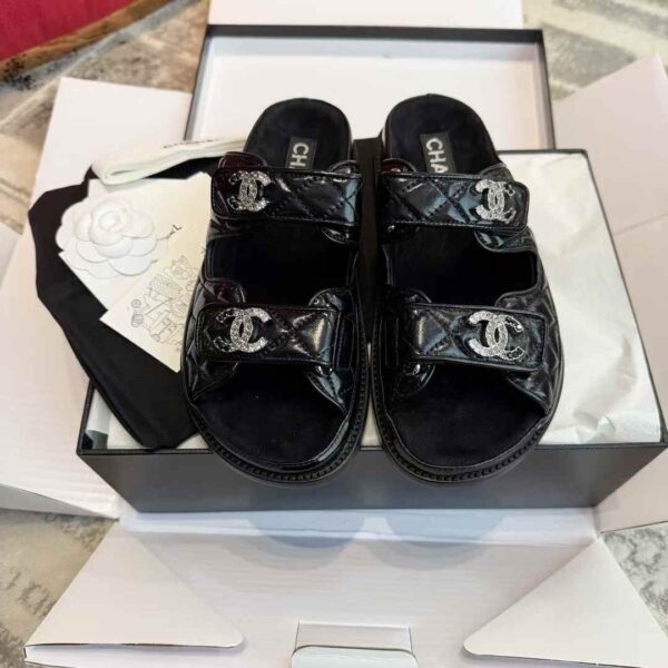Chanel oil wax slippers