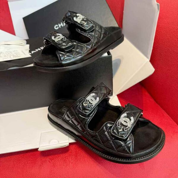 Chanel oil wax slippers