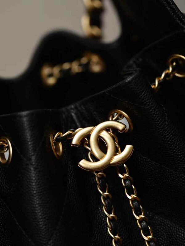 CHANEL 25 SMALL HANDBAG