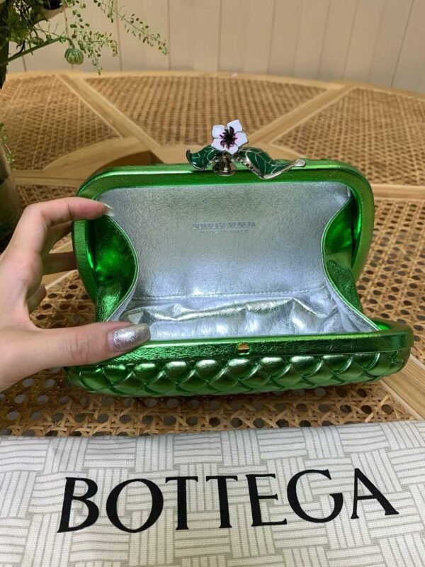 BOTTEGA VENETA KNOT
