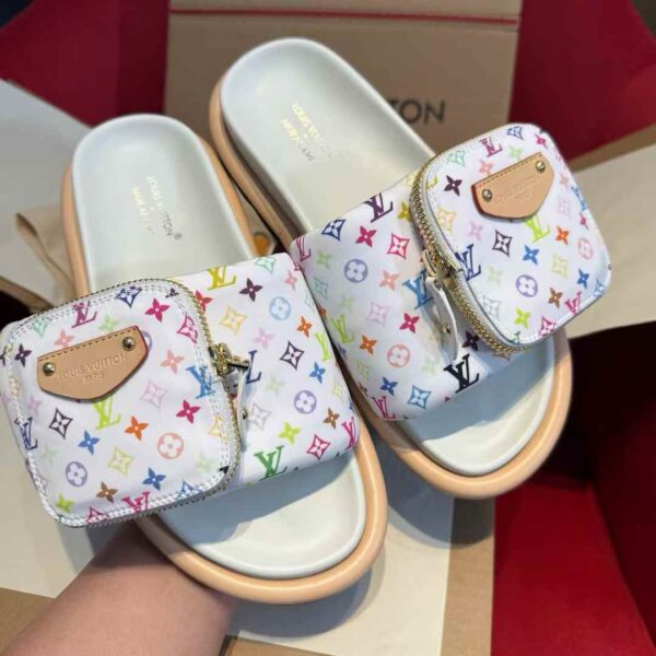 LOUIS VUITTON  Slippers