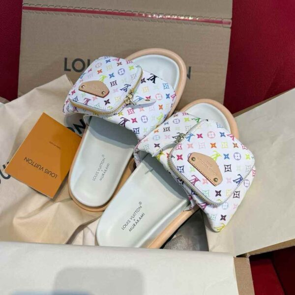 LOUIS VUITTON  Slippers