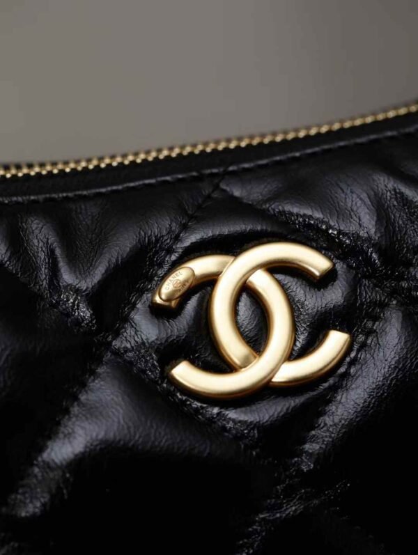 CHANEL HOBO HANDBAG