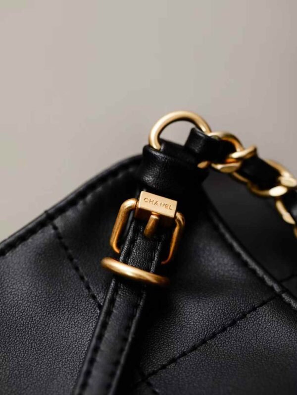 CHANEL Maxi Shopping Bag