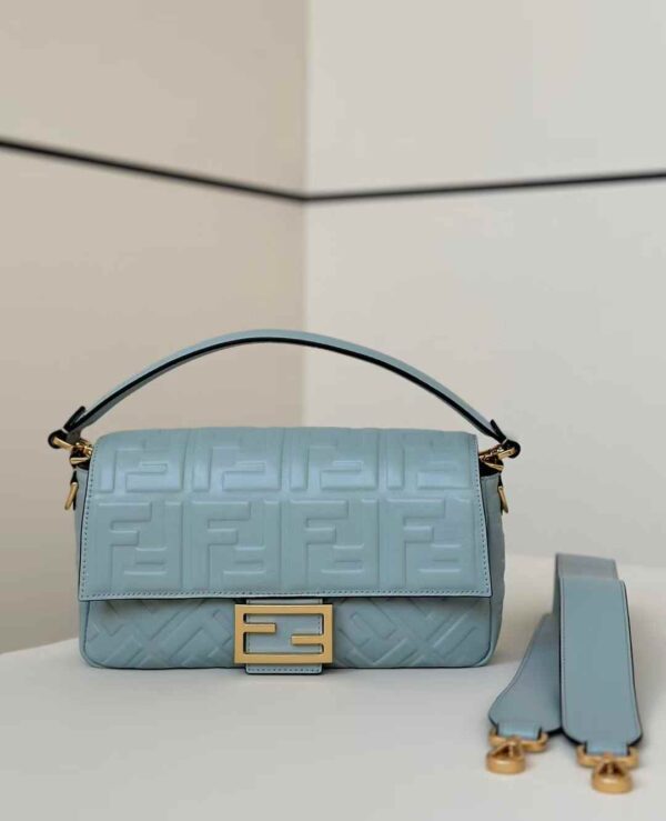 FENDI Baguette BAG