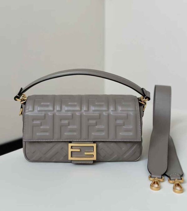 FENDI Baguette BAG