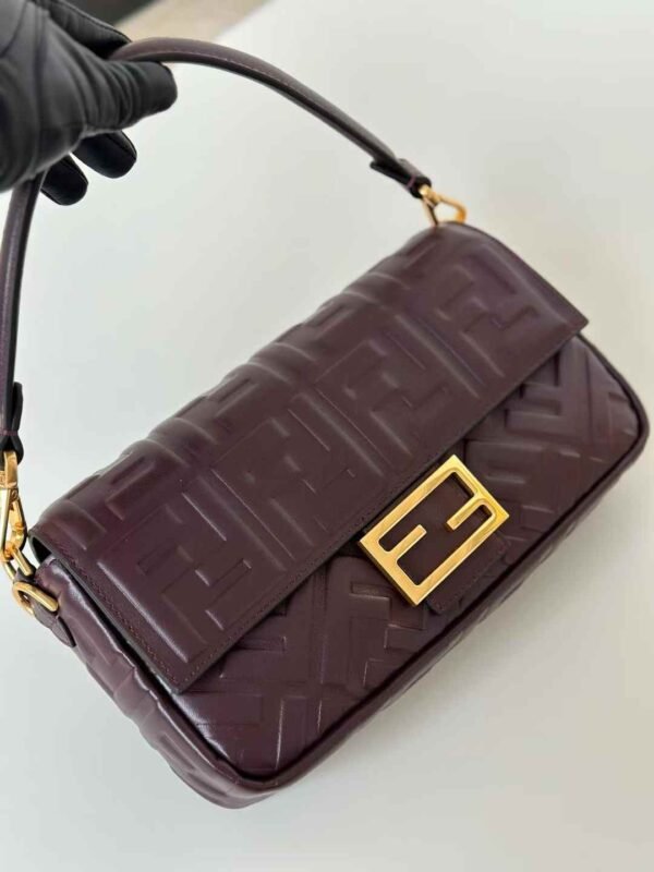 FENDI Baguette BAG