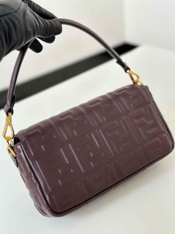 FENDI Baguette BAG