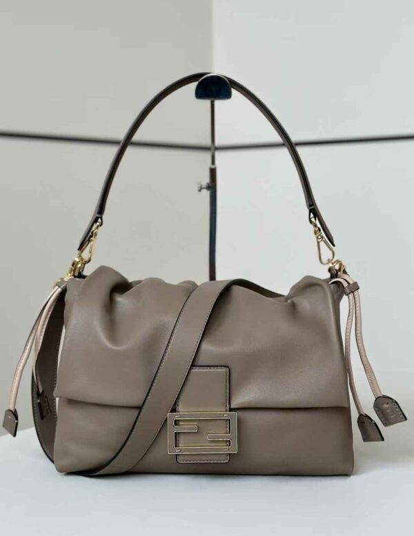 FENDI Mamma Baguette Large