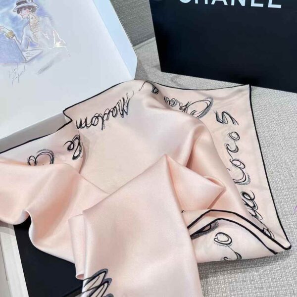 CHANEL Square scarf