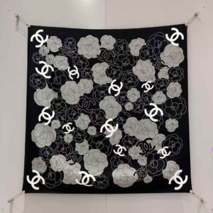 CHANEL Square scarf