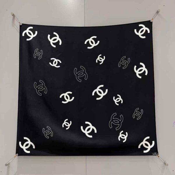 CHANEL Square scarf