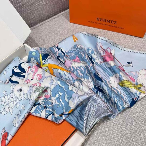 HERMES Square scarf