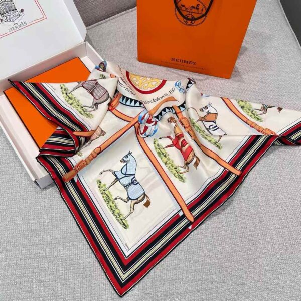 HERMES Square scarf