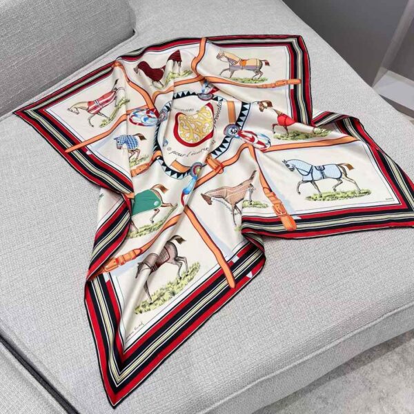 HERMES Square scarf